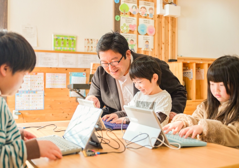 自分で考え、表現し、解決していく力を育むプログラミング