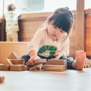 無垢床は一年中素足で気持ちよく過ごせる
