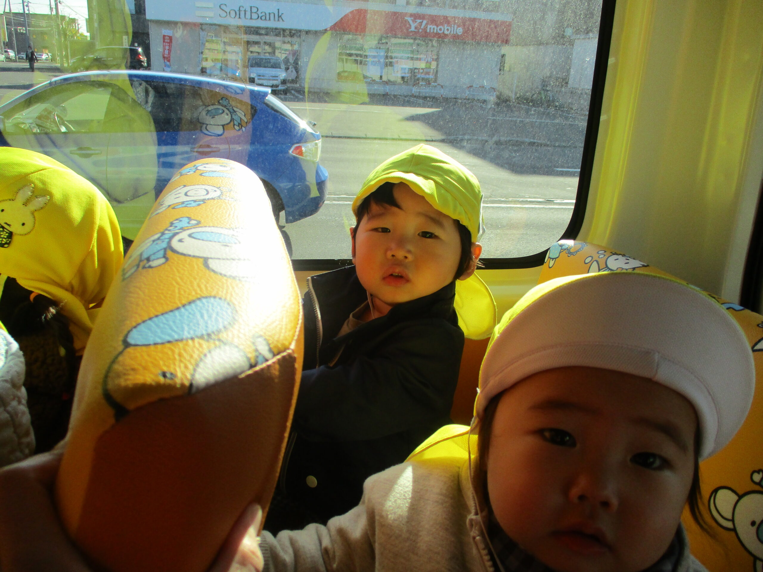 新川園　0歳児さん、初めての園バスお出かけ🚌
