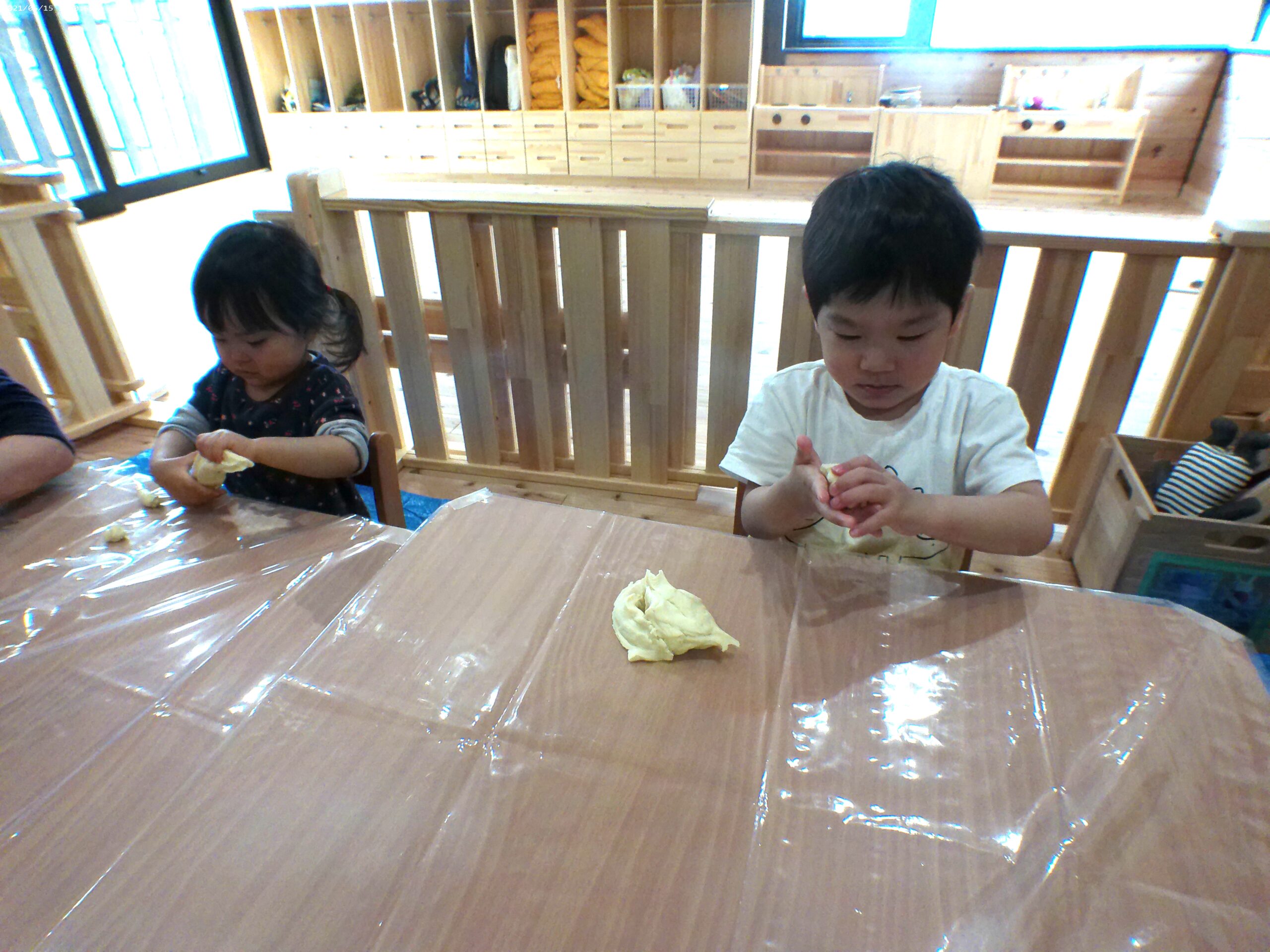 宮の森保育園　２歳児の真剣顔🤓