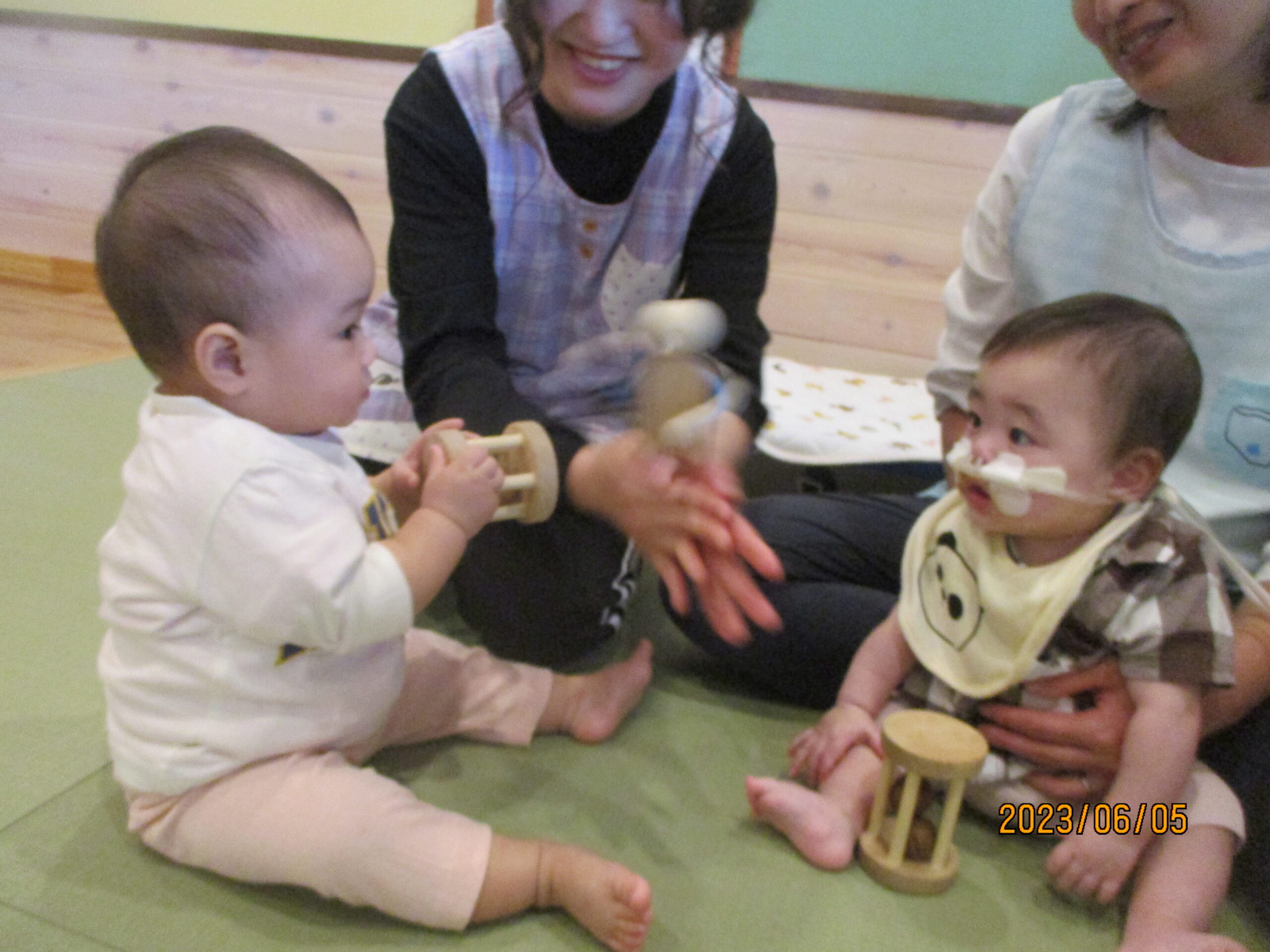 藤野園　どんぐり組　友達との距離が近くなりました♪