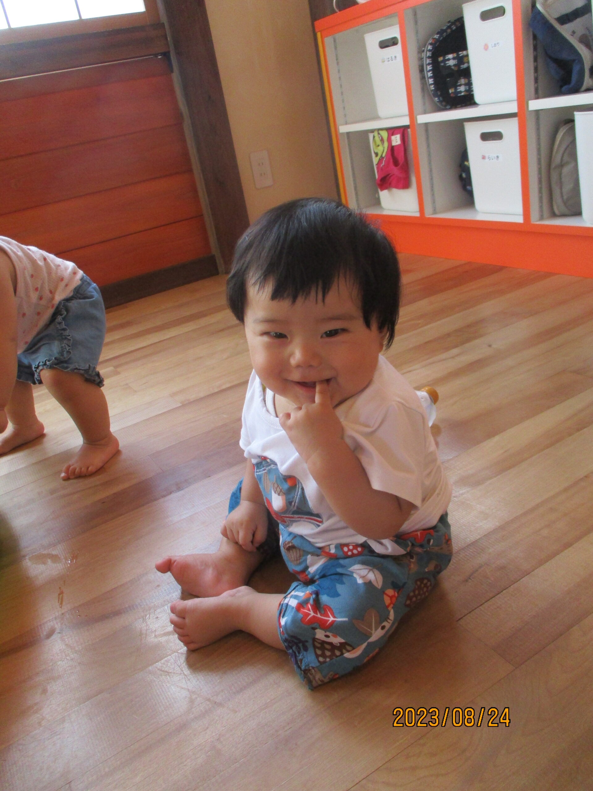 藤野園　どんぐり組　太陽の光が大好きな子ども達です♪