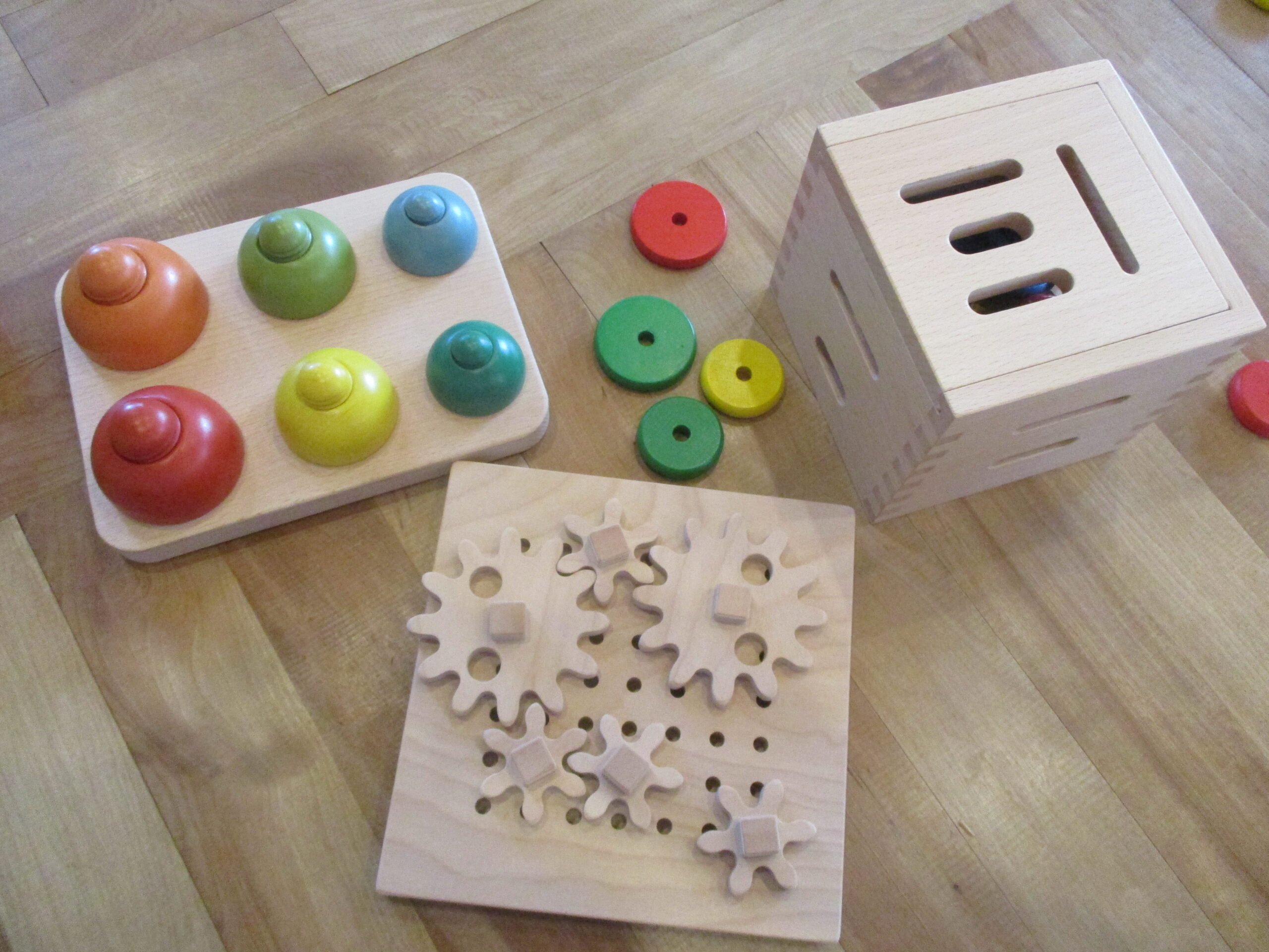 藤野園　木の玩具で色々遊んだよ！