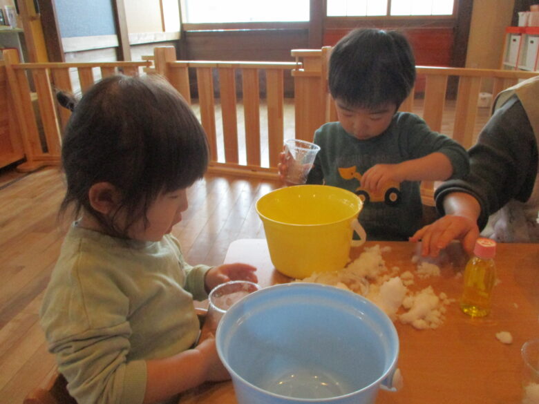 藤野園　雪に色をつけてみたよ✨