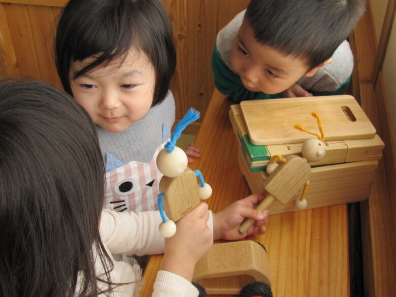 屯田園　木育玩具😊朝の自由遊びの時間3