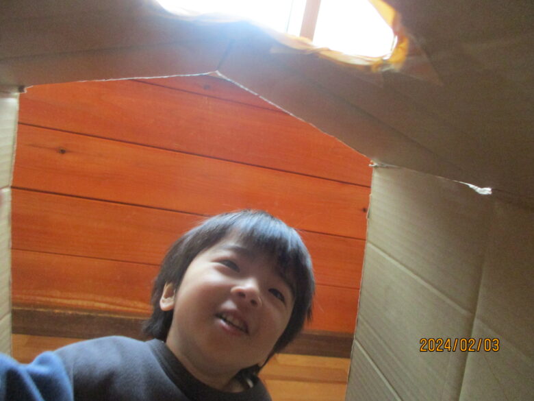 藤野園　段ボールのお家をつくったよ♪