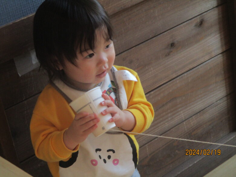 藤野園　どんぐり組　糸電話に挑戦したよ♪