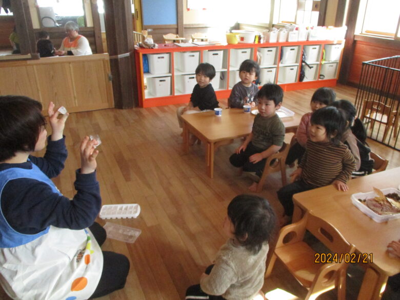 藤野園　くり組くるみ組　木育活動　氷作り