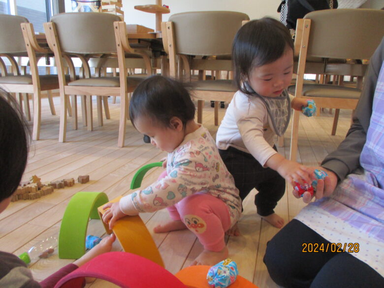 藤野園　どんぐり組　初めて無垢の家に行きました♪