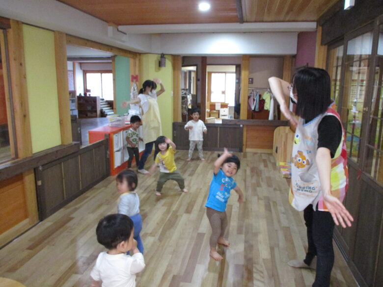 白石園　楽しくダンス🎵