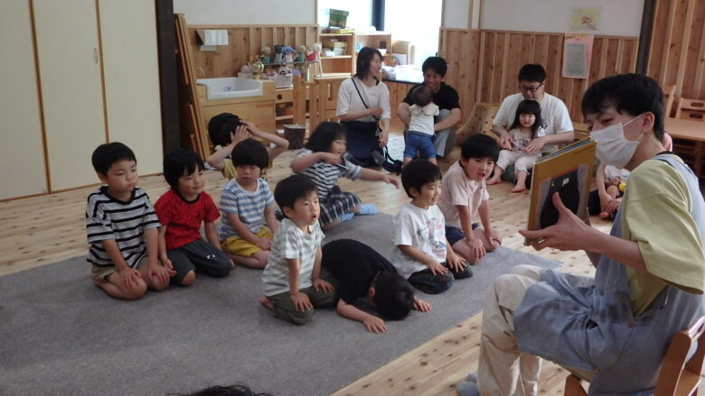 宮の森　もも・かえで組保育参観