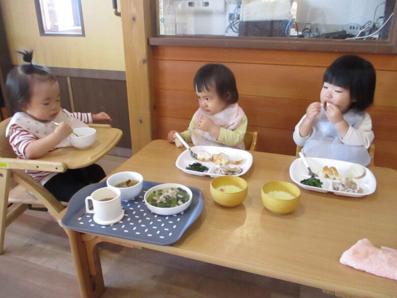 白石園　どんぐり組　今日の食事の様子