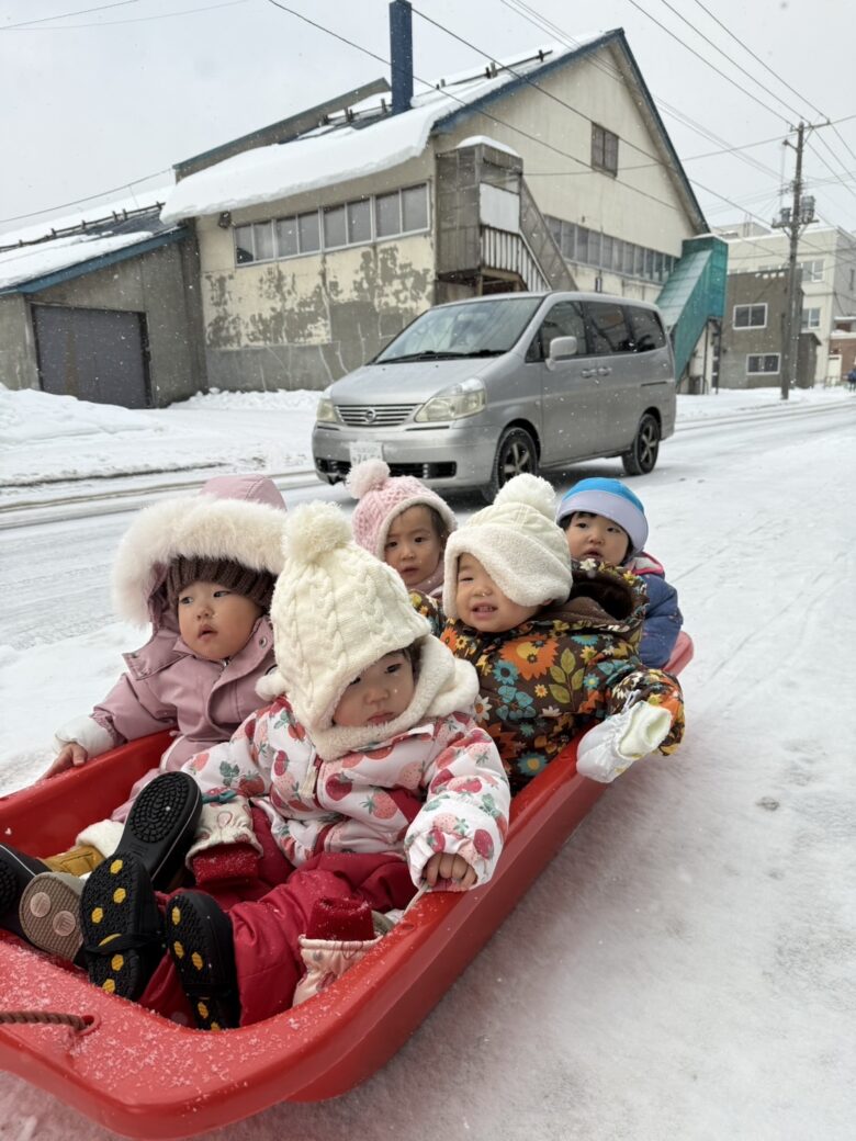 白石園　どんぐり組　雪遊び⛄