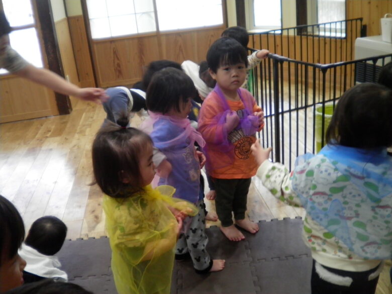 南の沢保育園　変身！遊び⭐