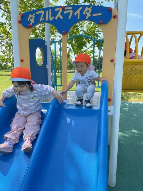 屯田園　　春の遠足ごっこ