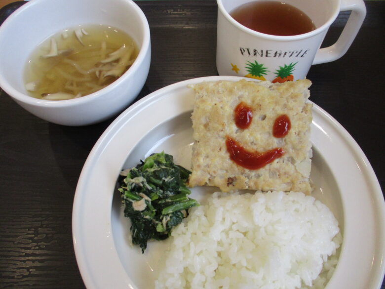 新川園 食育活動 くるみ(2歳児)ぐみ