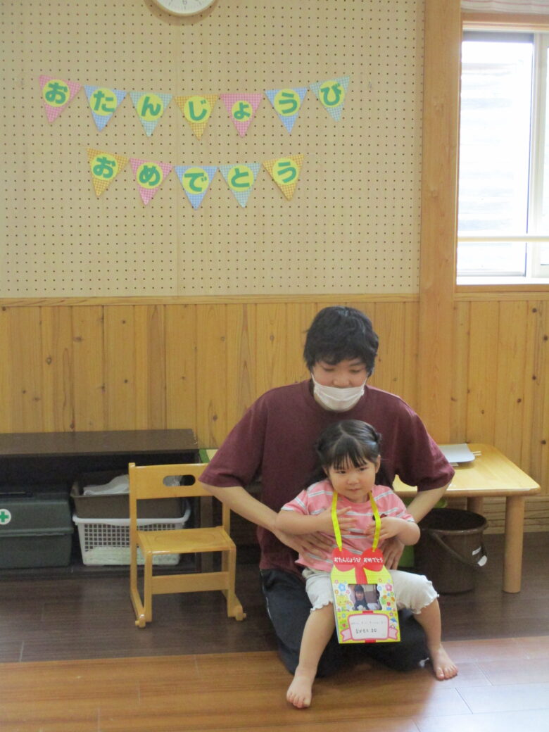 新川園　5月　お誕生会