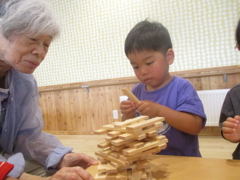 藤野園　無垢の家で遊んできたよ‼