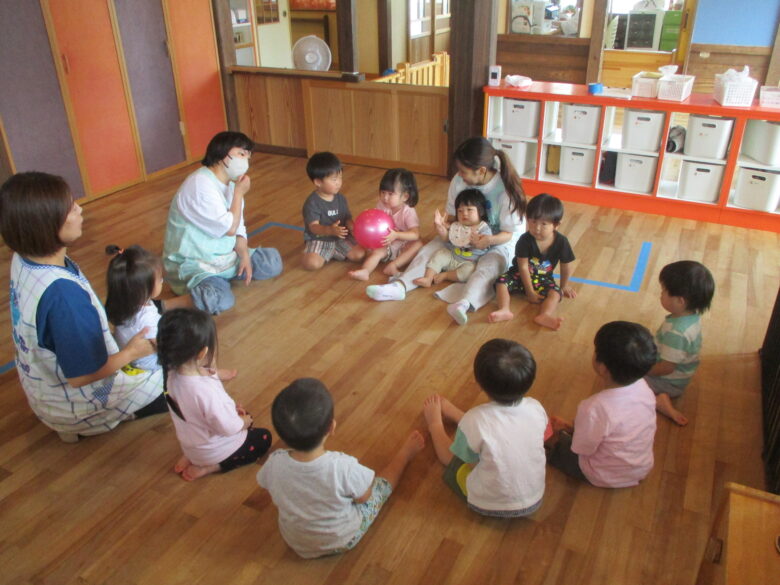 藤野園 くり組、くるみ組 上手に運べるかな・・・