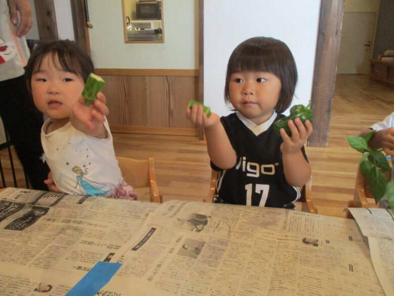 藤野園 野菜を使ってスタンプを楽しんでみました☻