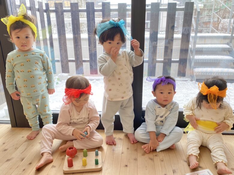 可愛いだけじゃだめですか? お昼寝の前に…くり・どんぐり