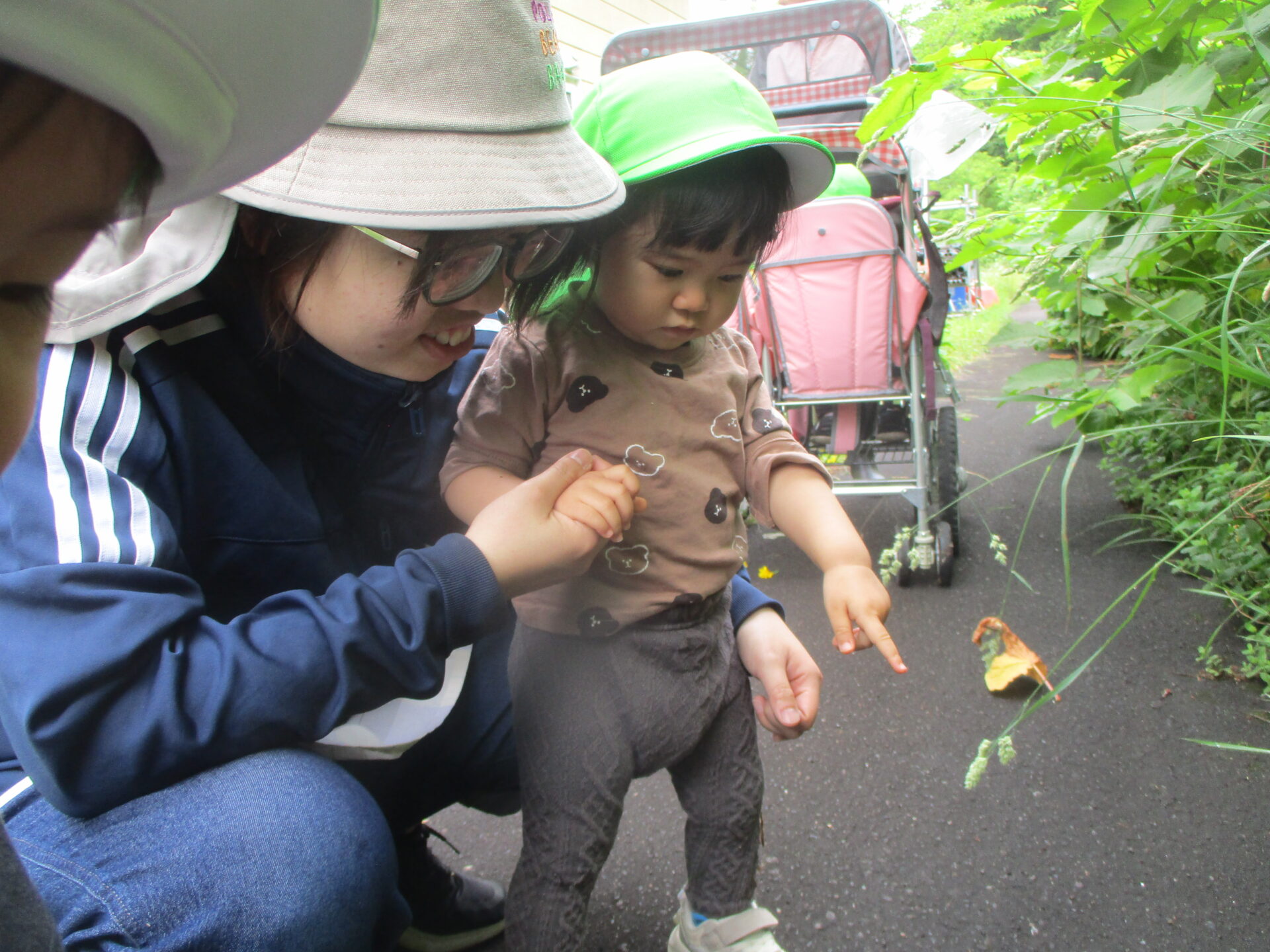 藤野園　1歳児　遊歩道お散歩🍃