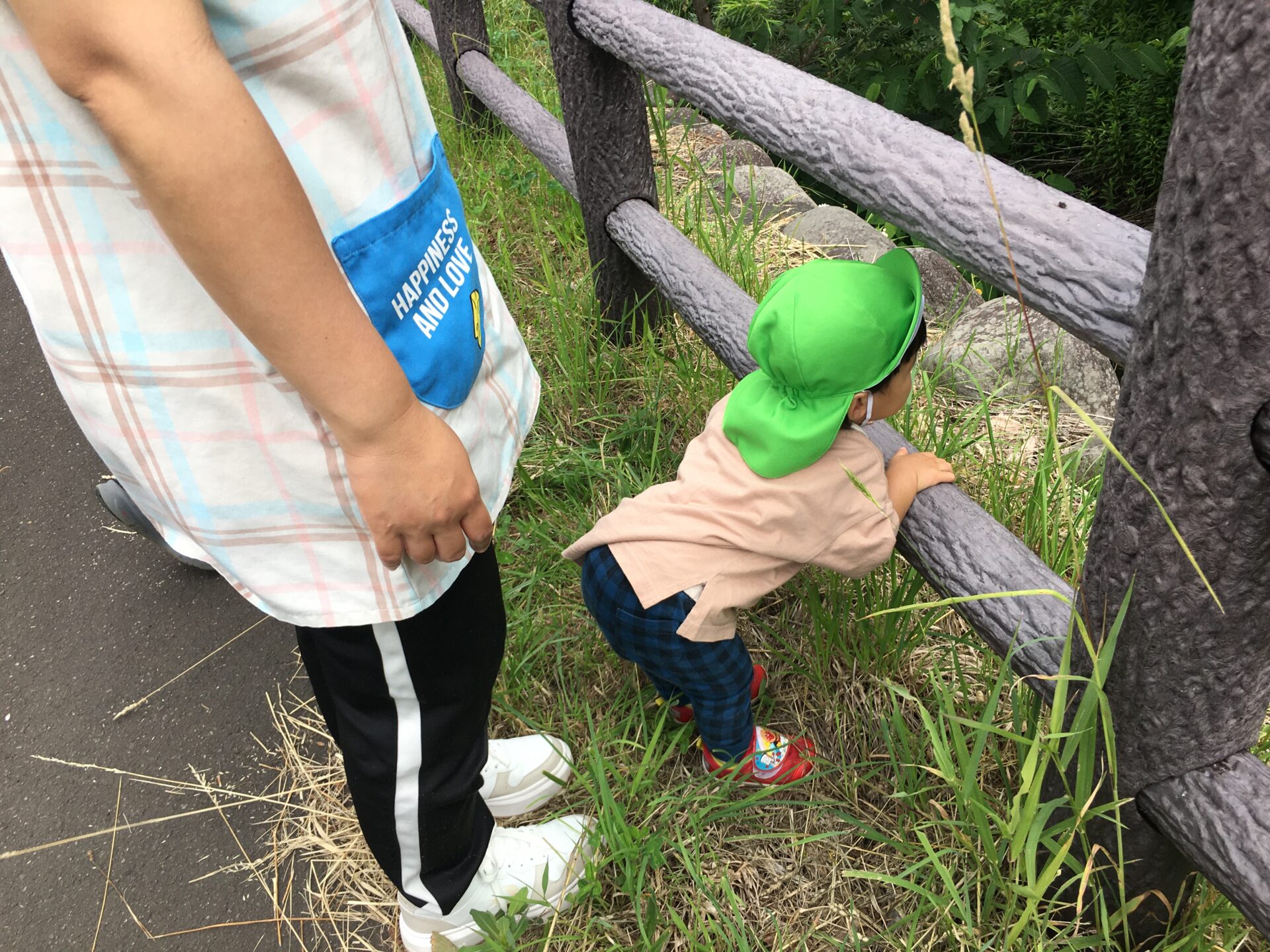 藤野園　1歳児　遊歩道をお散歩したよ🎵